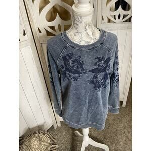 Max Jeans Size Medium Embroidered Pullover Sweater Blue Crew Neck